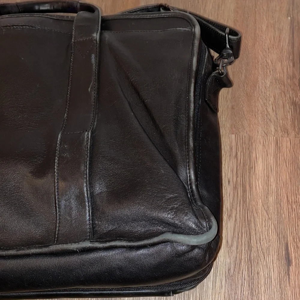 Tumi leather business/laptop bag